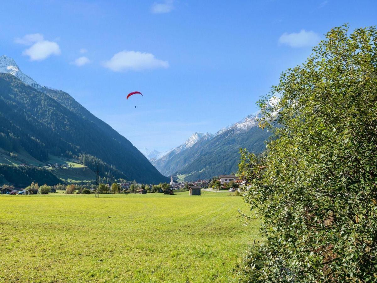Apartment In Stubai Valley With Balcony Нойщифт им Щубайтал Екстериор снимка